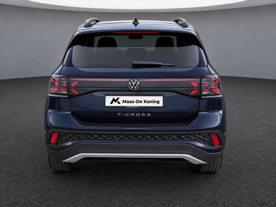 Volkswagen T-Cross 1.0TSI/116PK R-Line Camera + parkeersensoren · Apple/Android Car Play · Dodehoeksensoren · Garantie t/m 24-02-2028