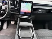 Renault Espace E-Tech full hybrid 200 esprit Alpine 5p. | Built-in Google | Dodehoek Detectie | Adaptieve Cruise Control | Elekt. Achterklep |