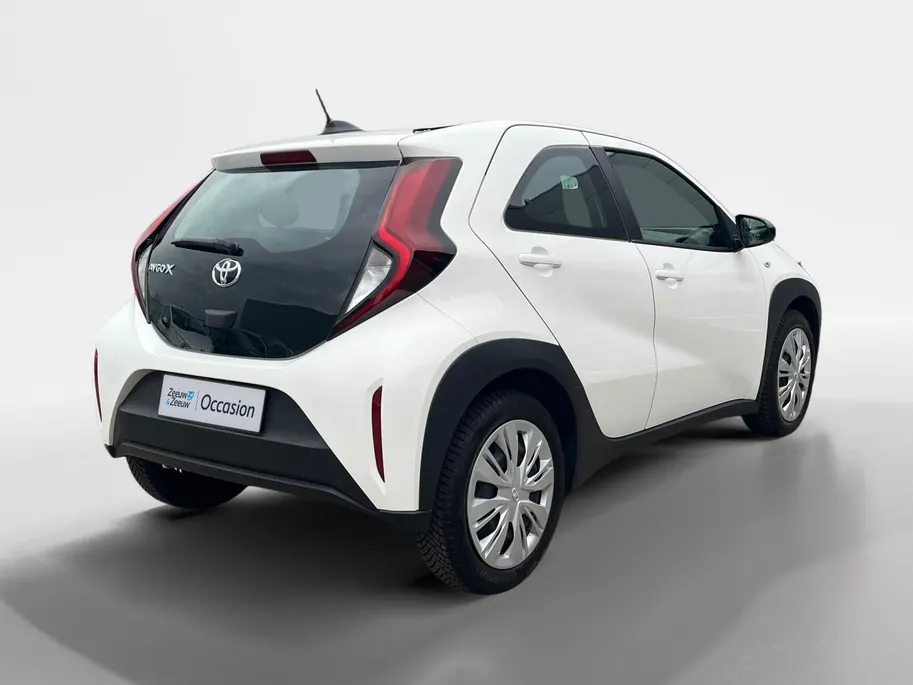 Toyota Aygo X 1.0 VVT-i MT Play | Carplay | Airco | Parkeercamera | Adapt. Cruise Control