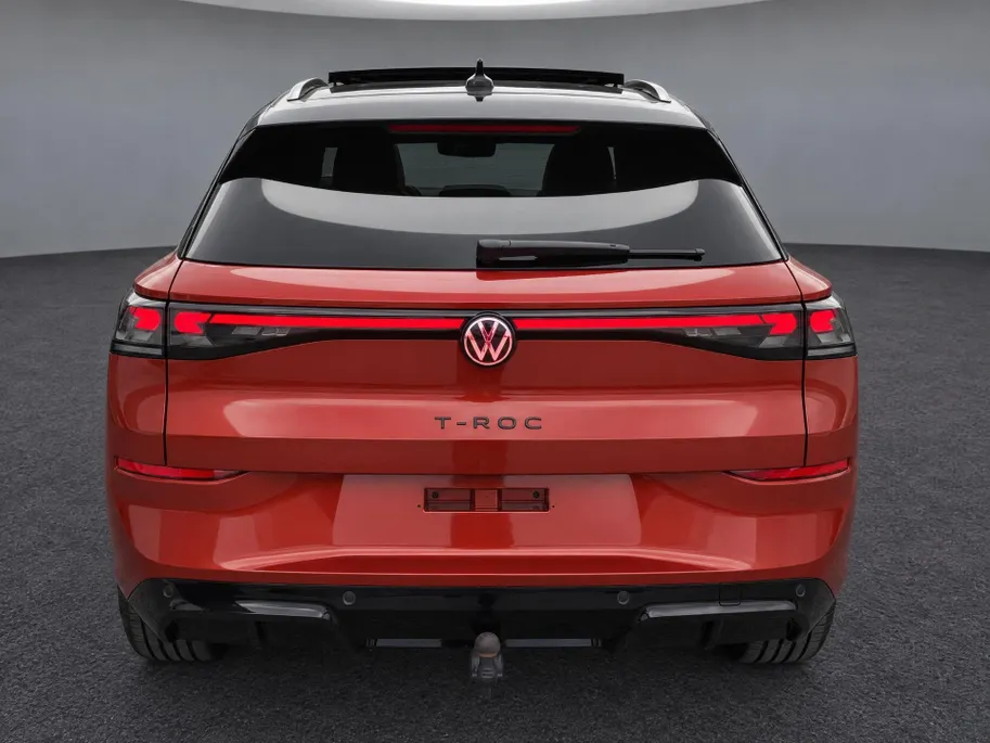 Volkswagen T-Roc 1.5eTSI/150PK R-Line Black Style · Panoramadak · Leder · 360°Camera · Trekhaak · Garantie t/m 18-01-2031 of 150.000km