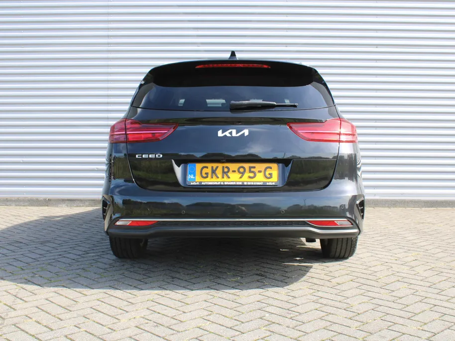 Kia Ceed Sportswagon 1.0 T-GDi DynamicPlusLine | Stoel- & stuurverwarming | Camera | Clima | Cruise | LED | Navi | Elek. achterklep | 16' LM |