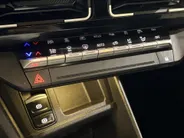 Renault 5 Comfort Range Techno 52 kWh Automaat | SoH 99% | 1e eigenaar | Navi | Camera | Parkeersensoren | Apple CarPlay/Android Auto | Adaptive Cruise Control | Licht & Regen Sensor | Lichtmetalen Velgen | Full LED |