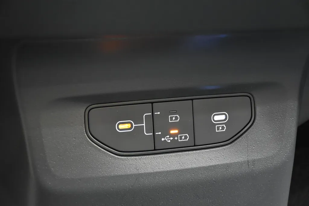 Kia EV6 84kWh 229pk RWD Plus Advanced PANO DAK NIEUW - SNEL LEVERBAAR