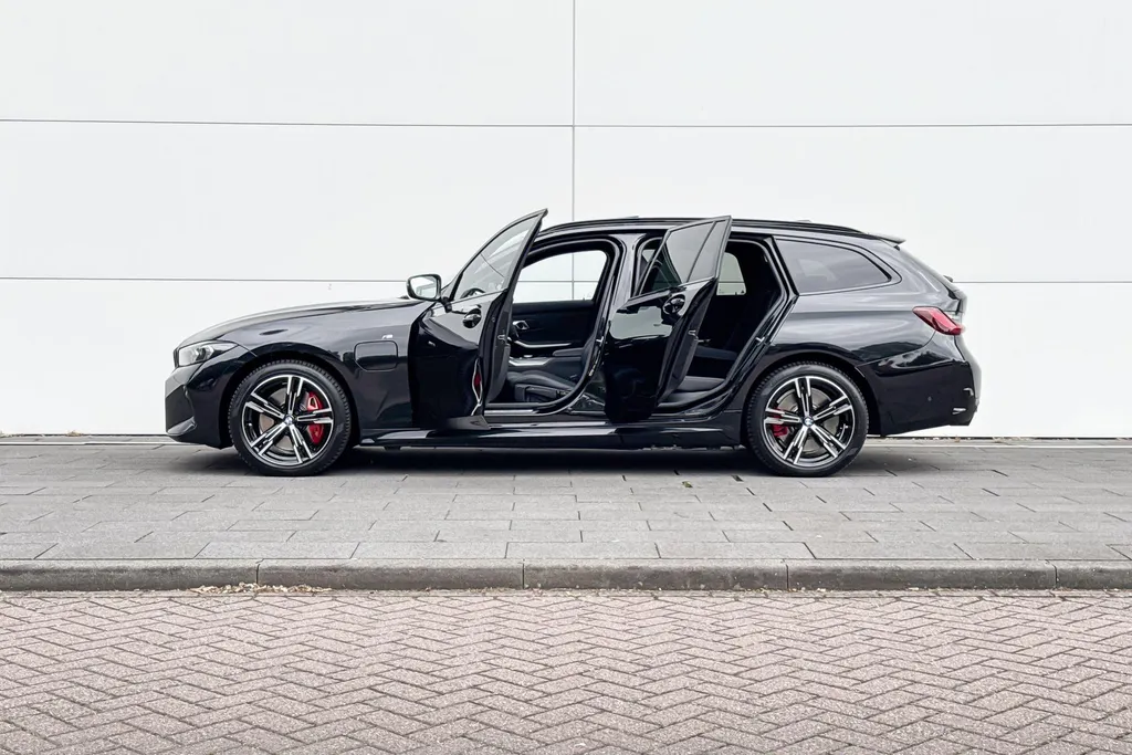 BMW 3 Serie Touring 330e