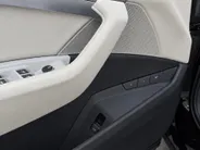 Audi e-tron 55 quattro edition 95 kWh 408pk · Panoramadak · 360 Camera · Afneembare Trekhaak · Lederen Bekleding · Elek. Stoelen + Geheugen Bestuurder ·