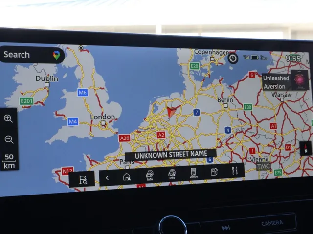 Mitsubishi Outlander 2.4 PHEV Intense+ | Stoel/Stuur Verwarming | Apple/Android Auto | 360* Camera |