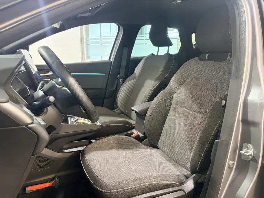 Renault Captur 145PK E-Tech Full Hybrid Techno Automaat | Navi | Camera | Parkeersensoren | Apple CarPlay/Android Auto | Adaptive Cruise Control | Digital Cockpit | Lichtmetalen Velgen | Full LED |