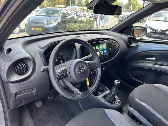 Toyota Aygo X 1.0 VVT-i Pulse | Stoelverw | Automatische Airco | Lichtmetalen