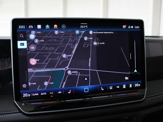 Volkswagen Tiguan 1.5 eHybrid Life Energy Edition Navigatie | 360 Camera | Head Up Display | Keyless | Led Plus Light | Trekhaak