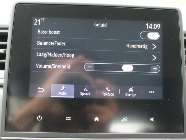 Renault Captur 1.6 E-Tech Hybrid 145 Zen | automaat | hybride | navigatie | achteruitrijcamera