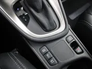 Mazda 2 Hybrid 1.5 Agile | Comfort pakket | 15' LM | Stuur/-stoelverwarming | Carplay | Cruise adapt. |