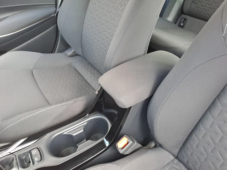 Toyota Corolla Touring Sports 1.8 Hybrid Business | Camera | Adaptieve Cruise | Airco | Apple Carplay/Android Auto