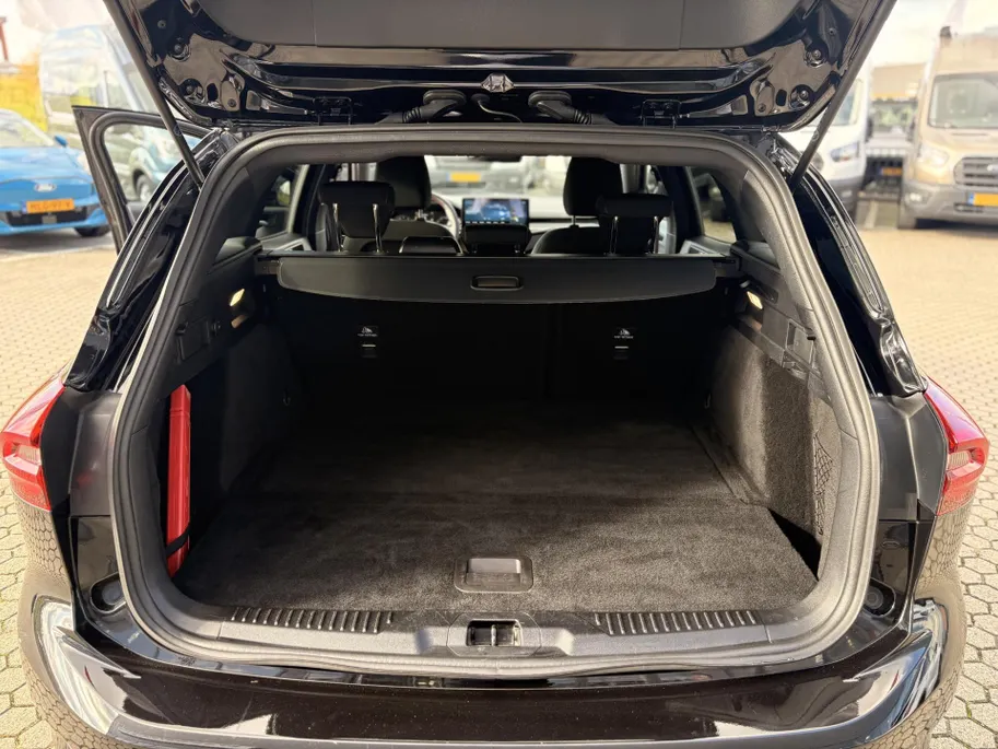 Ford Focus Wagon 1.0 EcoBoost 125PK Hybrid ST Line GROOT NAVIGATIE WINTERPAKKET