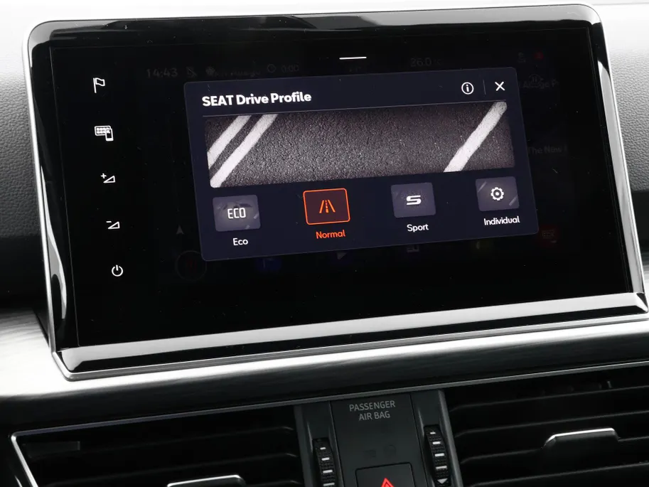 SEAT Tarraco 1.4 TSI 245pk e-Hybrid Xperience Business Intense · Camera · Inklap. Trekhaak · Keyless · Stuur- & Stoelverwarming · Dodehoeksensor · Elek. Achterklep ·