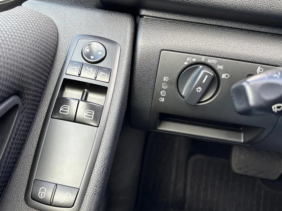 Mercedes-Benz A-Klasse 180 Avantgarde Automaat | Airco | Cruise Control | Stoelverwarming | Bluetooth | 12 maanden garantie! |