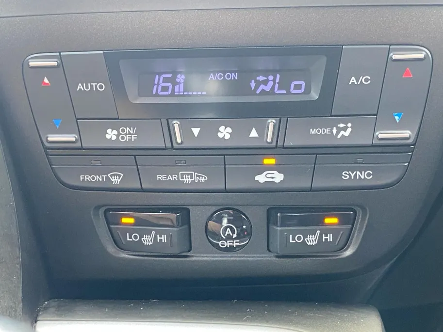 Honda Civic 1.8 Sport NL Auto | CarPlay | Stoelverwarming | Camera | Trekhaak | Etc.