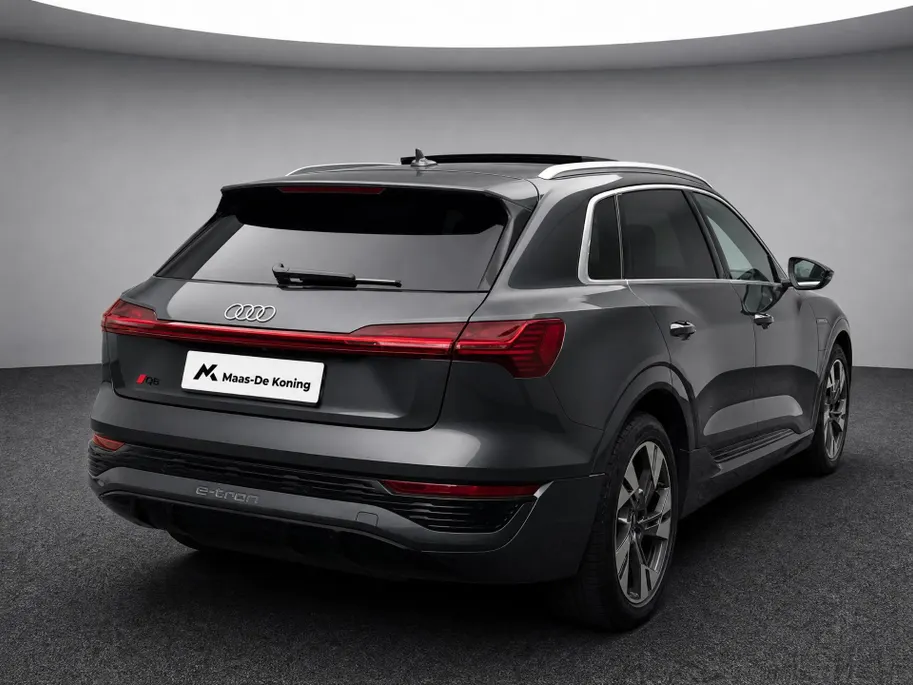 Audi Q8 e-tron 55 408pk Quattro S Edition Competition 115 kWh · SOH 90,9% · Panoramadak · Luchtvering · 360 Camera · Elek. Voorstoelen · 20'' Inch ·