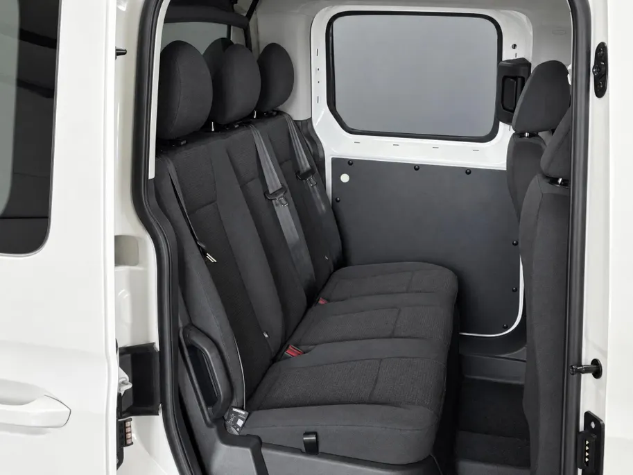 Volkswagen Bedrijfswagens Caddy Bedrijfswagens Cargo Flexible Limited Edition 1.5 eHybrid 115pk · Actieprijs van € 43.800,- voor € 39.300,- excl. BTW · 734600