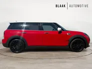 MINI Clubman 1.5 Cooper Business Edition | H&K | leer | head-up | trekhaak | NL-auto