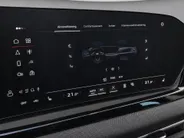 Audi A5 Avant 2.0 299pk S-tronic e-hybrid Quattro Advanced · Camera · Wegklapbare Trekhaak · Stoelverwarming · Apple/Android Car Play · 18'' Inch · Garantie t/m 18-11-2029 of 100.000km