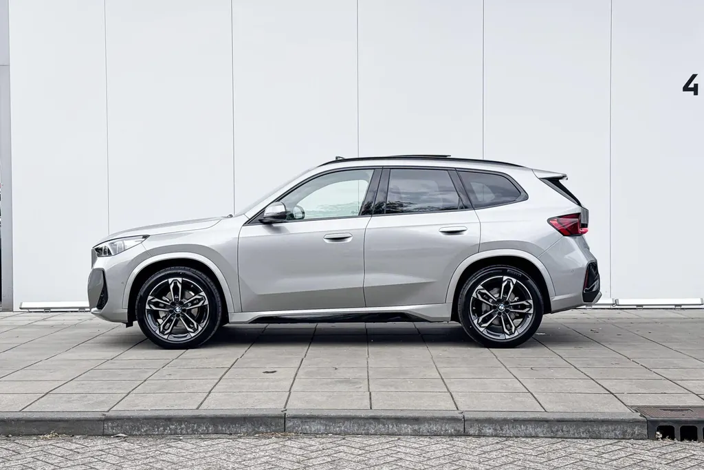 BMW iX1 eDrive20 M Sport Edition
