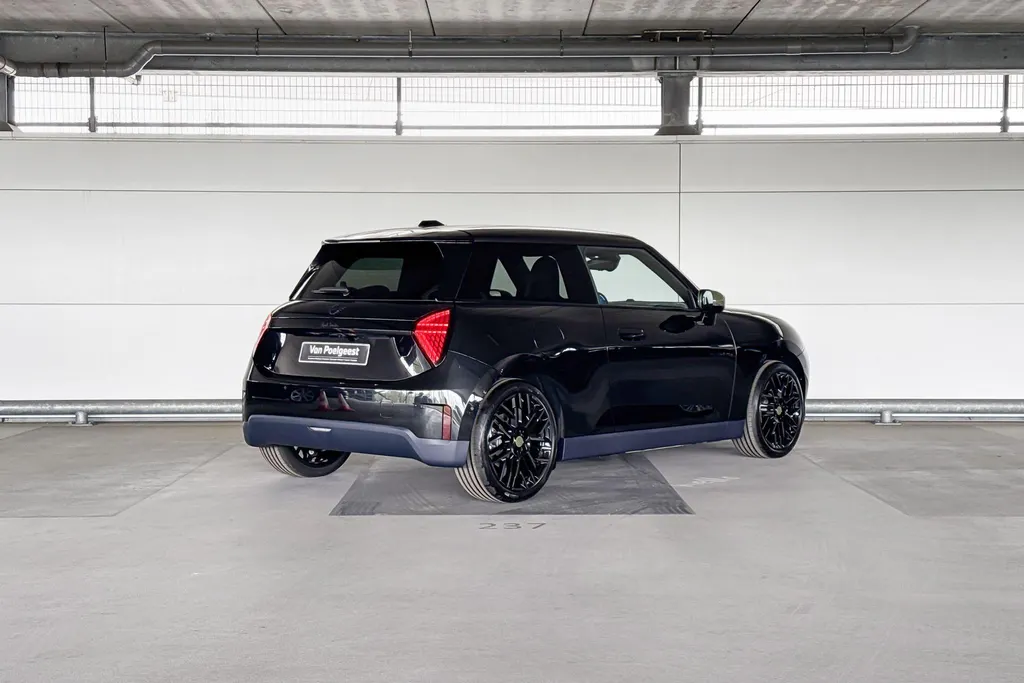 MINI Cooper 3-deurs Electric Cooper SE Paul Smith Ed. XL 54.2 kWh