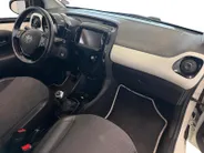 Toyota Aygo 1.0 X-JOY | NAVI | CAMERA | DEALERONDERHOUDEN |