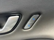Hyundai Kona 1.6 GDI HEV Premium | Trekhaak Afn 13polig| Apple Carplay / Android Auto | Navigatiesysteem | Elektrisch Verstelbare Voorstoelen | Bestuurdersstoel + Geheugen | Parkeersensoren Voor + Achter | Camera Voor + Achter | Stoelverwarming + Stoelkoeling | Stuurv
