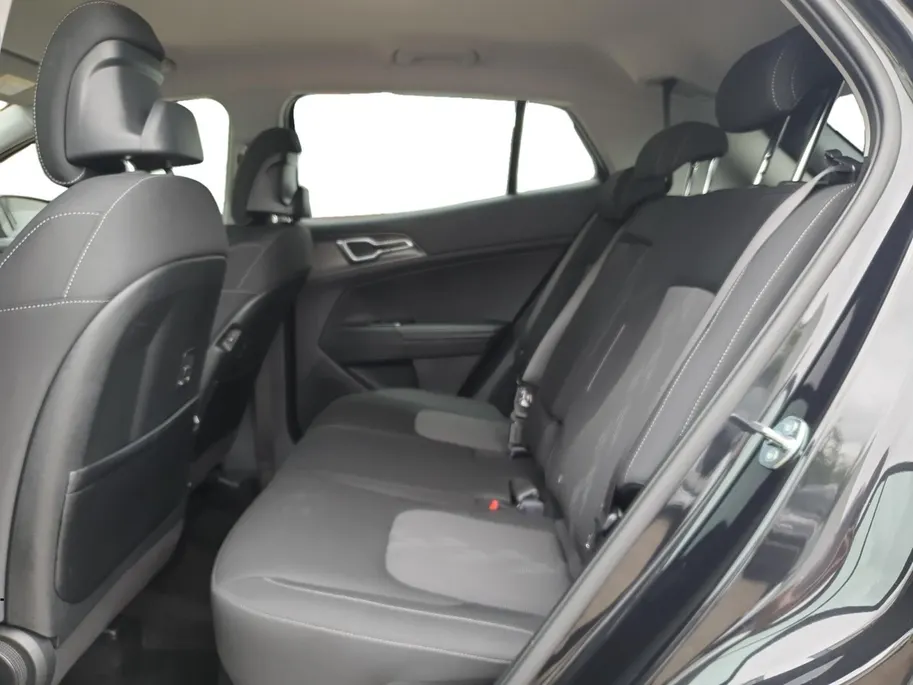 Kia Sportage 1.6T Hybrid DynamicLine | Navigatie | Camera | Parkeersensoren voor en achter | Apple Carplay / Android Auto |