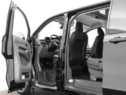 Volkswagen Caravelle Bedrijfswagens Style 70kWh / 218pk L2 · 8-zits · 734104