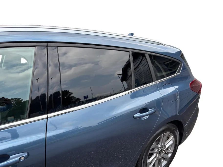 Ford Focus Wagon 1.0 EcoBoost Hybrid Titanium 155PK Automaat | NL-Auto | 1e Eigenaar | Navigatie | Climate Control | Parkeersensoren | Privacy Glass
