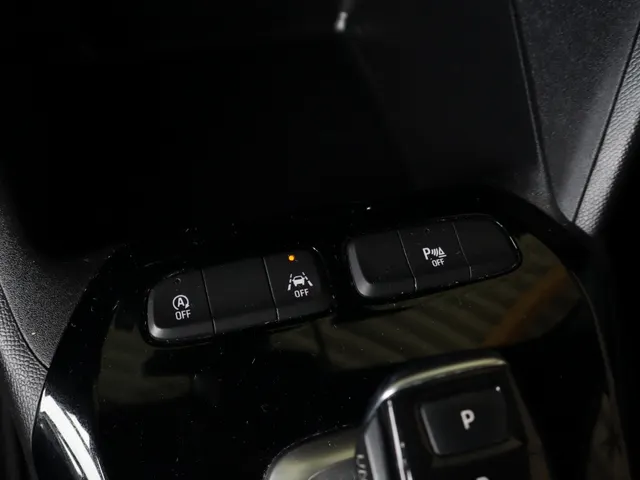 Opel Corsa 1.2 GS Line | Camera | Climate