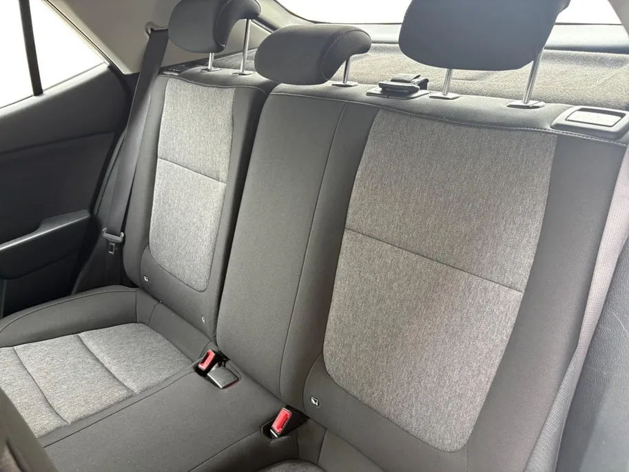 Kia Stonic 1.0 T-GDi DynamicLine | Navigatie | Apple Carplay / Android Auto | Achterruitrij Camera | Cruise Control | Lichtmetalen Velgen |