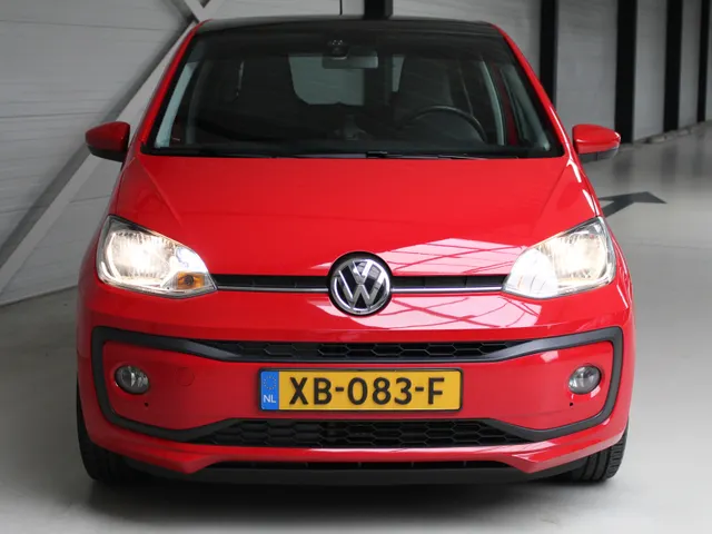 Volkswagen up! 1.0 BMT move up! AUTOMAAT Airco | Parkeersensoren | Cruise Control
