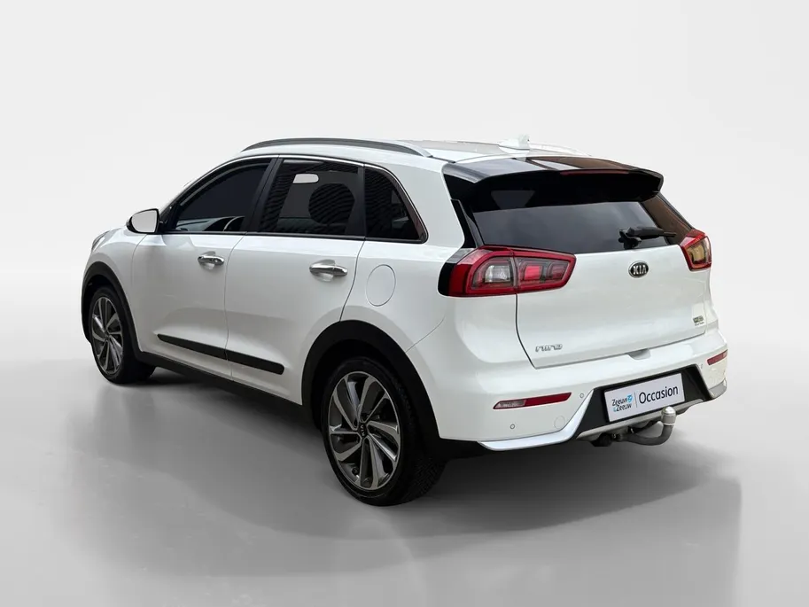 Kia Niro 1.6 GDi Hybrid ExecutiveLine | Trekhaak | Stoel verwarming en koeling | Lederen bekleding | Navigatie | Dodehoek detectie | Apple Carplay / Android Auto | Verbruik 1 op 20!