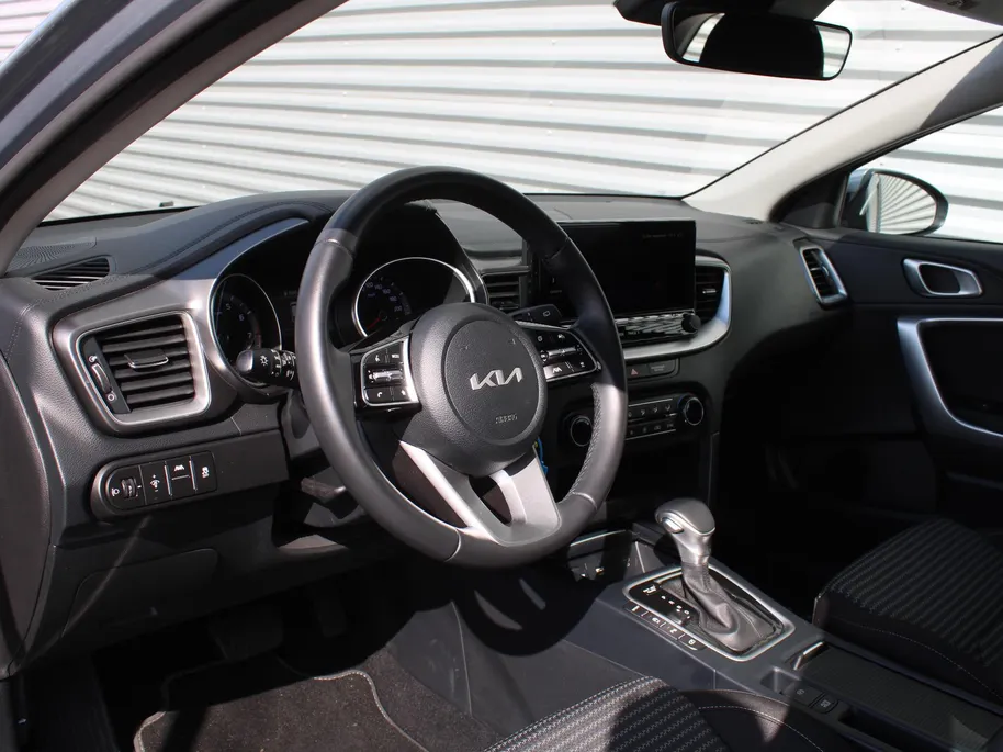 Kia Ceed Sportswagon 1.5 T-GDi DCT7 DynamicLine | Automaat | BTW Auto | Navi | Clima | Cruise adapt. | 16' LM | Camera | LED |