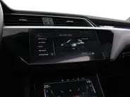 Audi e-tron 55 quattro 408pk S edition · SOH 94,8% · Panoramadak · Luchtvering · 360 Camera · Apple/Android Car Play · Stoelverwarming · 21'' Inch ·
