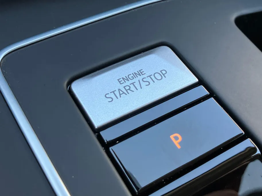 Volkswagen Golf Variant 1.0eTSI/110PK Life DSG · Navigatie · Camera + Parkeersensoren · Apple/Android Car Play · Stoelverwarming · Elektrische stoelverstelling ·