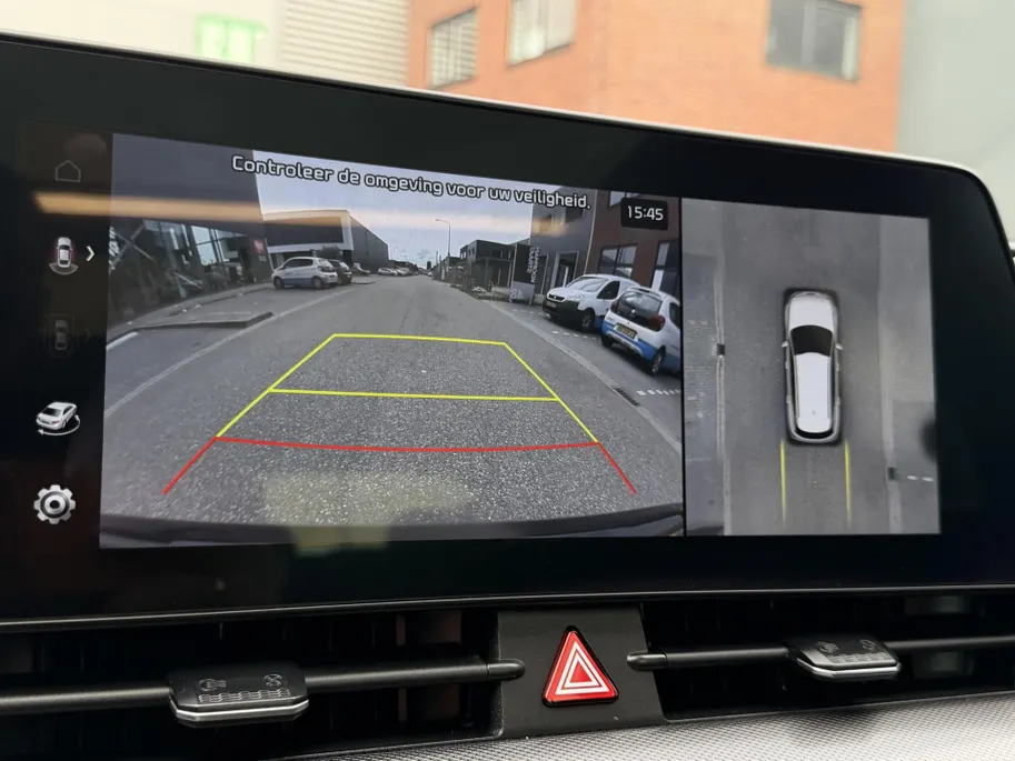 Kia Sportage 1.6 T-GDi Hybrid GT-PlusLine | Apple Carplay/ Android Auto | Navigatiesysteem | Licht + Regensensor | Stoelverwarming + Stoelkoeling | Stuurverwarming | Elektrisch Verstelbare Voorstoelen | Geheugen op Bestuurdersstoel | Elektrisch Schuif / Kanteldak | El