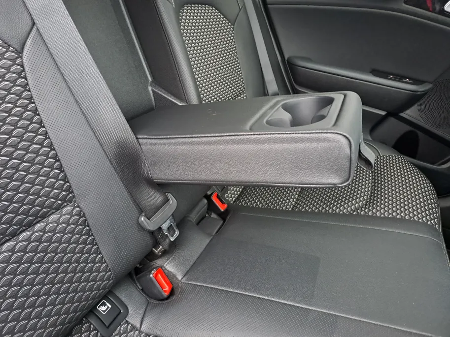 Kia Ceed Sportswagon 1.0 T-GDi ExecutiveLine Navigatie GROOT scherm | Camera | Cruise | Panorama schuif/kanteldak | Dode hoek | Apple Carplay/Android Auto | Stoel/stuur verwarming | JBL | Elektr. achterklep