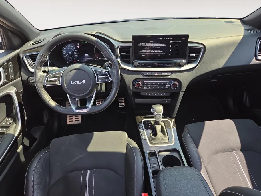 Kia Ceed 1.5 T-GDi GT-PlusLine Automaat | 140 PK | Schuif-kanteldak | JBL | Elektr. verstelbare bestuurdersstoel met geheugenfunctie |  18' lichtmetalen velgen | Dodehoek detectie  | Metallic lak | Fabrieksgarantie t/m 8-4-2032 + 3x 1 jaar*  | NAP