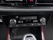 Škoda Fabia Monte Carlo 1.0 TSI 115 PK DSG | 18 inch Libra | Licht en Zicht Plus | Travel Assist | Verwarmde stoelen voor | ledere bekleding