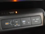 Hyundai Kona 1.6 GDI HEV Premium Sky