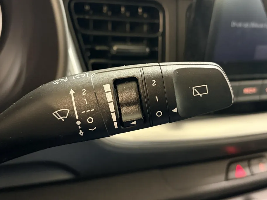 Kia Stonic 100PK T-GDi MHEV ComfortLine | Airco | Apple CarPlay/Android Auto | Centrale Deurvergrendeling | Elektrische Ramen & Spiegels | Licht Sensor |