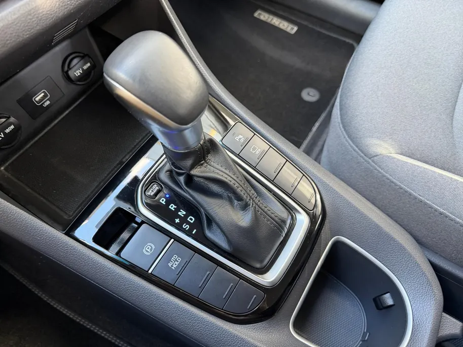 Hyundai IONIQ 1.6 GDi Hybrid i-Motion | Nette auto | Dealer onderhouden | Achteruitrijcamera | Apple CarPlay & Android Auto | Climate control |