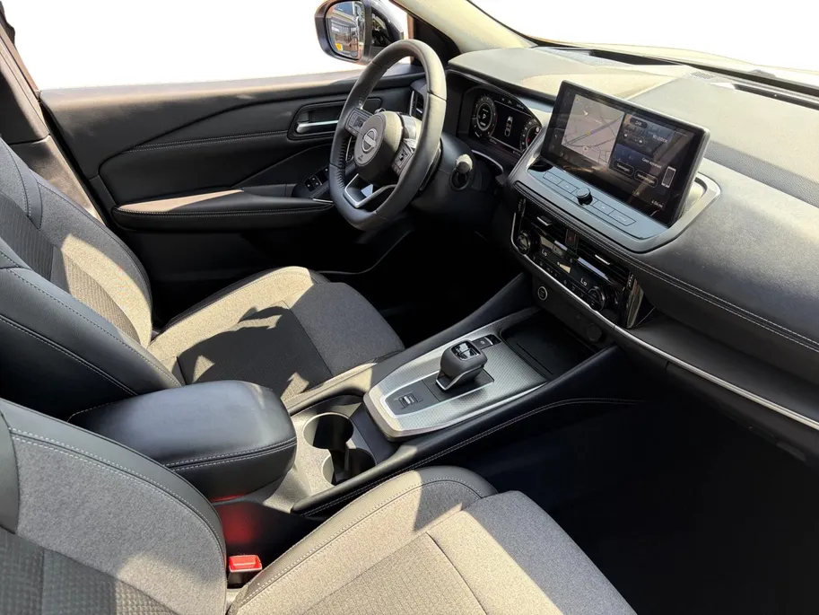 Nissan QASHQAI 1.3 MHEV Xtronic N-Connecta *Automaat*Navi+360 Camera*Climate Control*Cold pack*Panoramadak*LM.Velgen*Zeer nette auto!