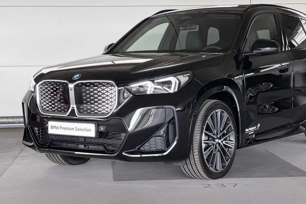 BMW iX1 eDrive20 67 kWh M Sport Edition
