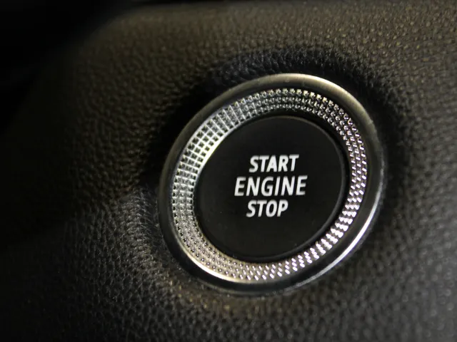 Renault Captur 1.3 TCe 140 PK Intens | Automaat | 4 seizoensbanden | parkeersensoren achter | LM Velgen | Multisense | ECC |