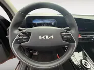 Kia Niro EV ExecutiveLine 64.8 kWh | Meest luxe uitvoering | Head up display | Stoelverwarming en ventilatie | Schuif/ Kantel dak | Cruise Control Adaptief | Carplay | Fabrieksgarantie t/m 4-2032 | NAP