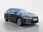 Kia e-Niro DynamicPlusLine 64 kWh | Climate control | Navigatie | Parkeercamera | Stoel + stuurverwarming | Keyless | Schuif-kanteldak | Line assist |